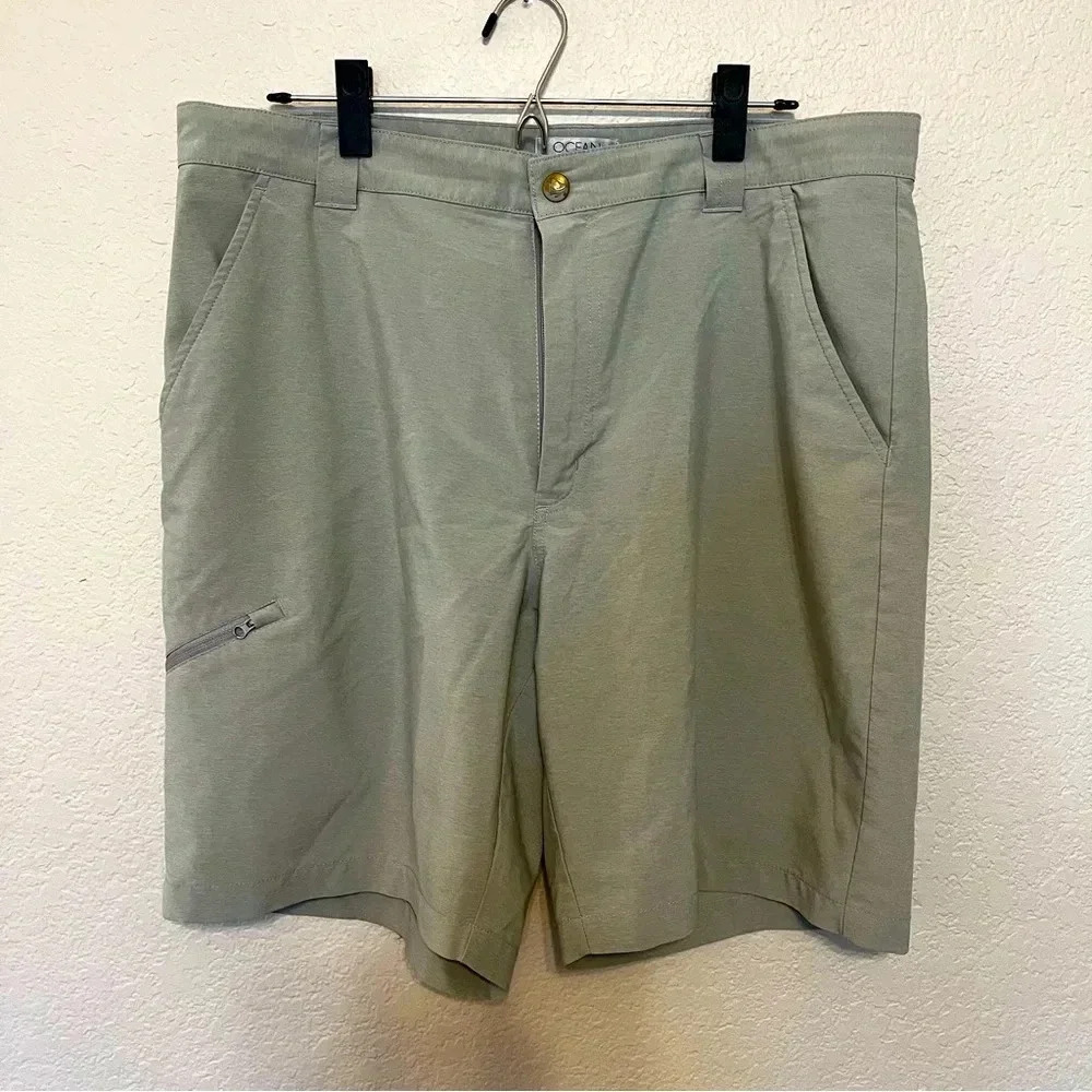 Ocean Coast men's light gray polyester shorts size 36